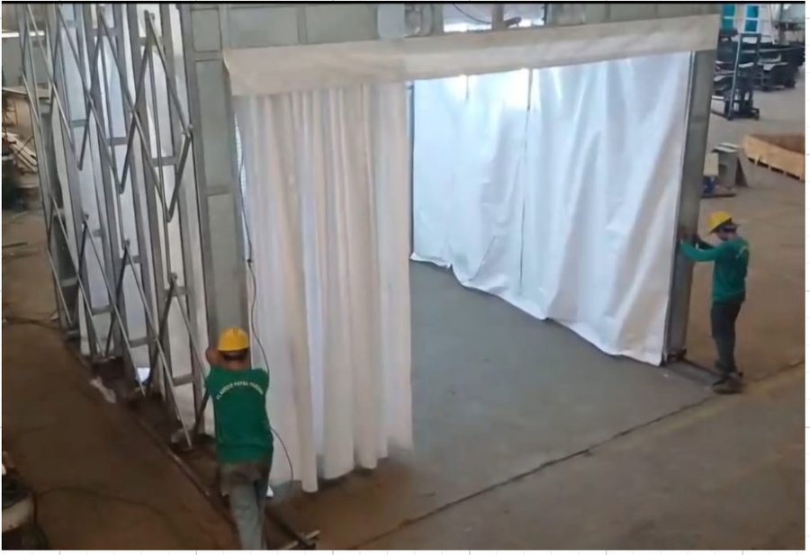 Foto proyek retractable painting booth hasil fabrikasi PT Asrico Putra Perdana